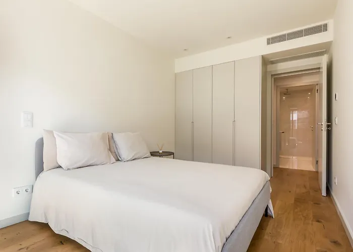 Splendid With A Terrace *