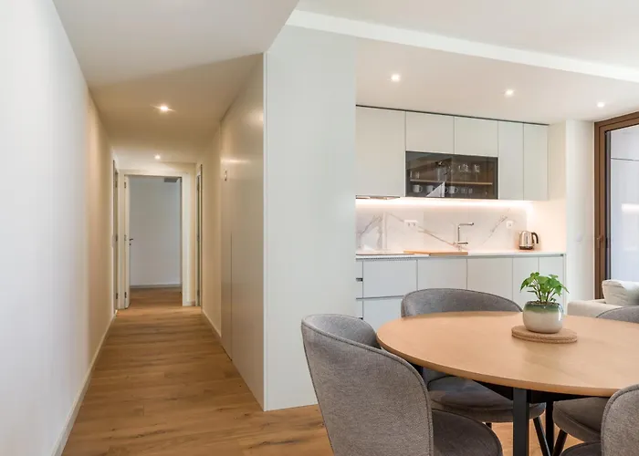 Splendid With A Terrace *