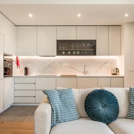 شقة Splendid With A Terrace فيلا نوفا دي غايا