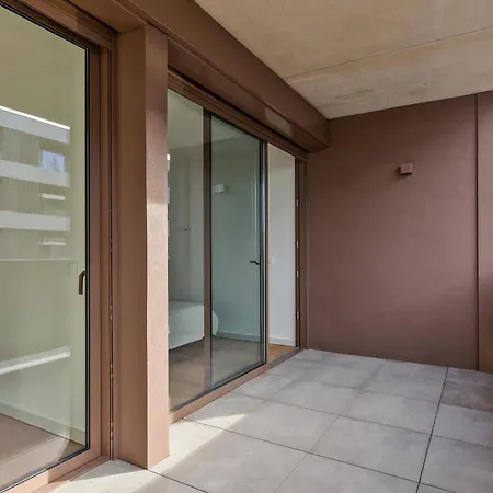 Splendid With A Terrace