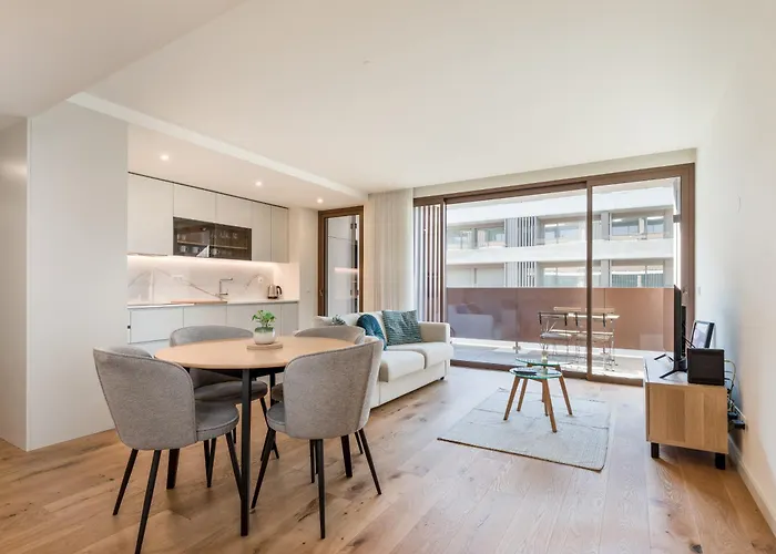 شقة Splendid With A Terrace