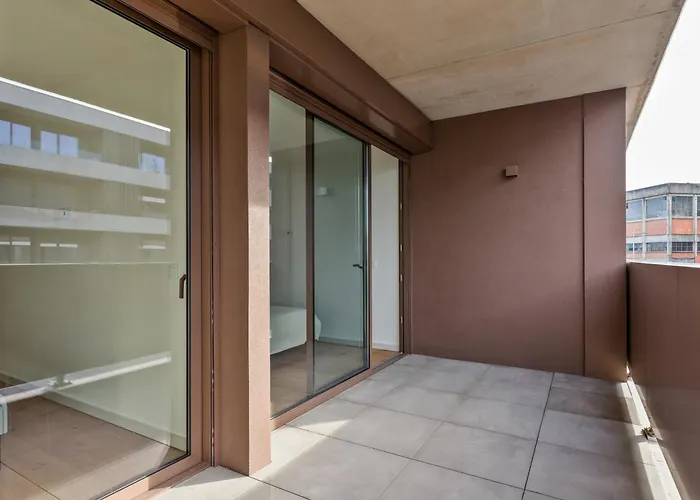 Splendid With A Terrace